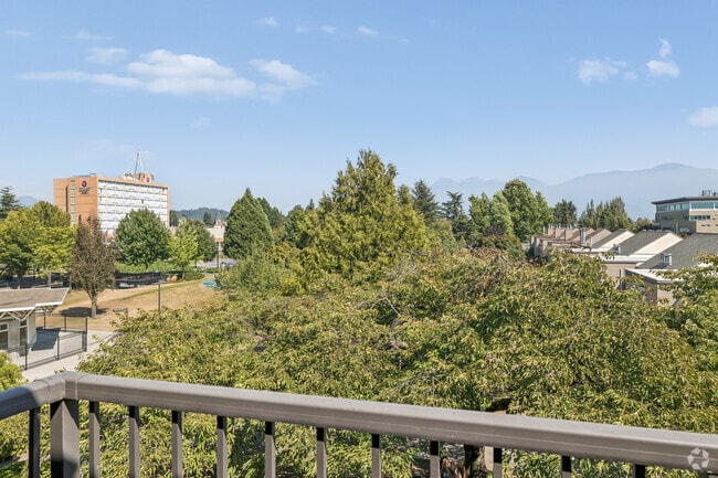 1BR, 1BA - 650SF - View
