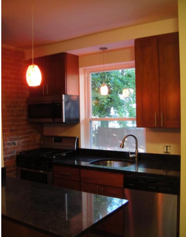 Building Photo - 34 Sussex St Rental