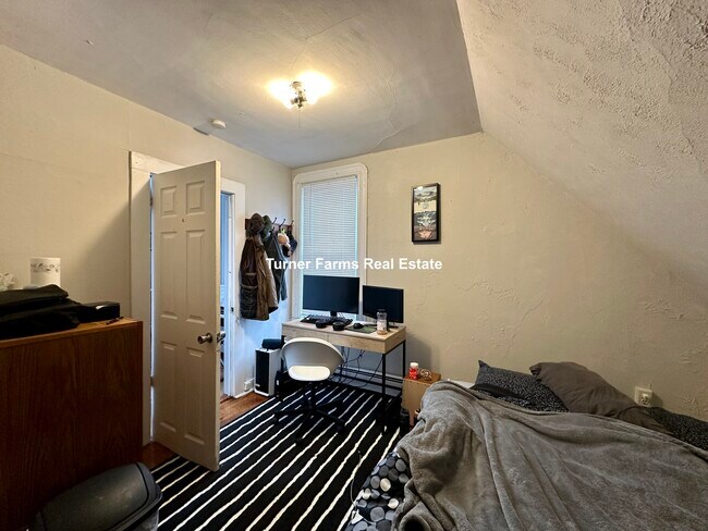 Photo - 32 Gordon St Unit 3