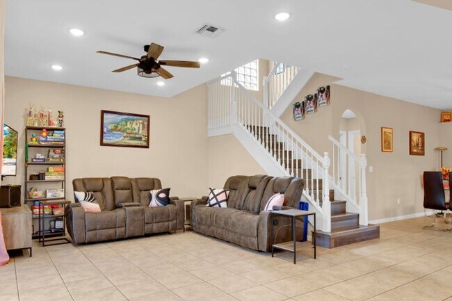 Photo - 9022 Dupont Pl