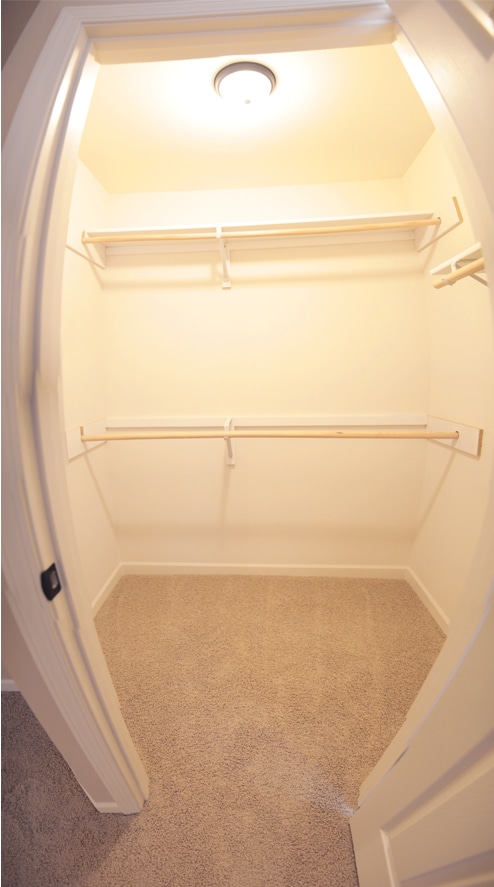 Walk in Closet - Broadway Townhomes