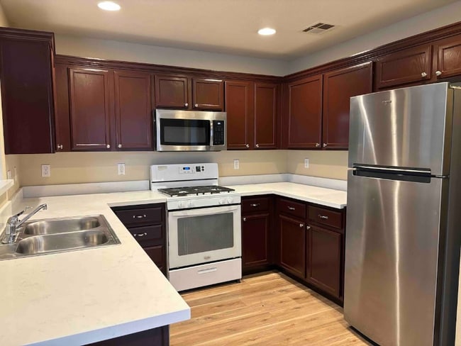 Photo - 5989 Banbury Heights Way