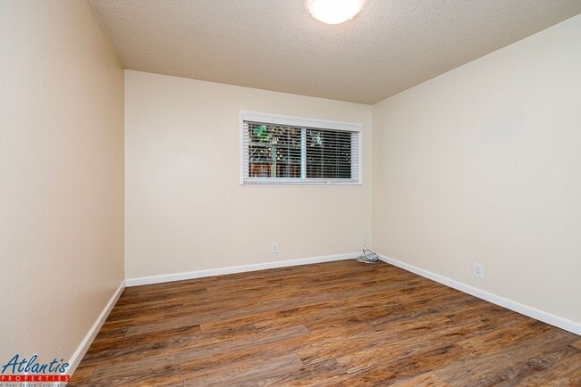 Photo - 768 Calderon Ave Unidad B