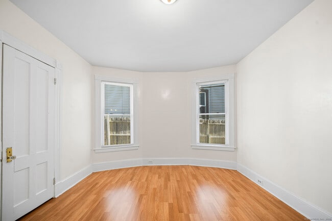 Photo - 215 Woodlawn Terrace Unit 1