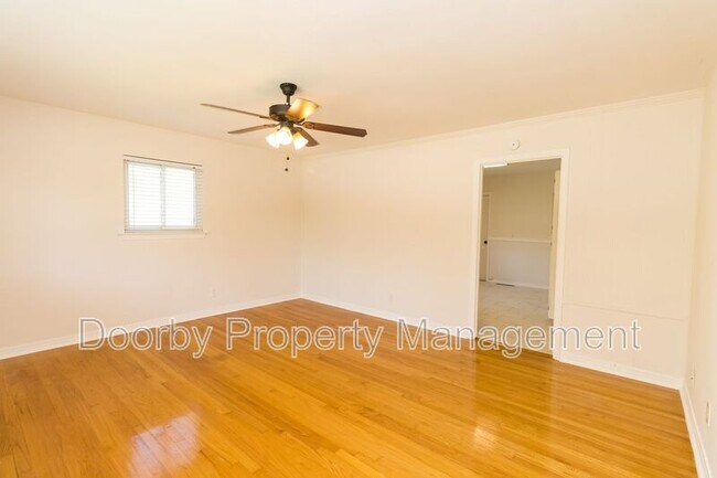 Photo - 833 Ashland Terrace Unit B