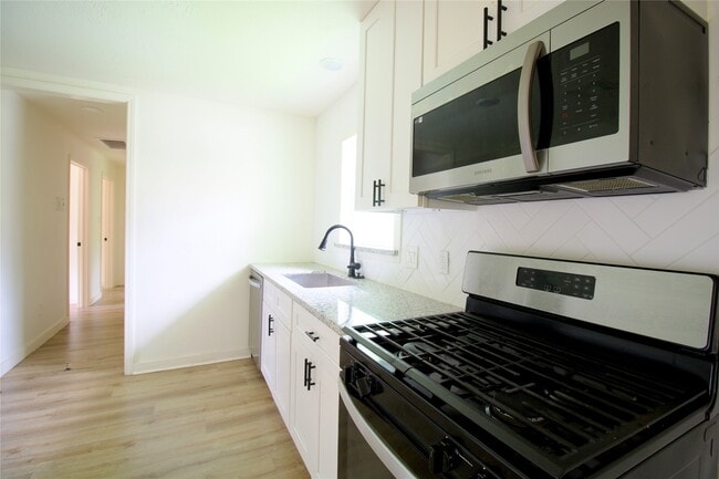 Photo - 9307 Linda Vista Rd