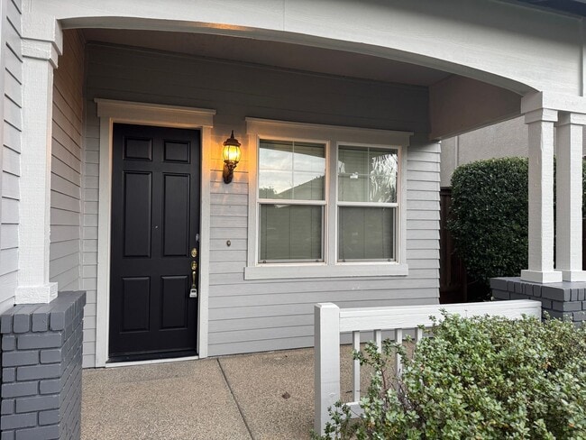 Photo - Well-maintained Roseville home!