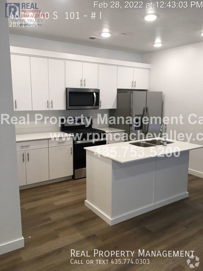 Building Photo - 461 W 40 S Unit # I Rental