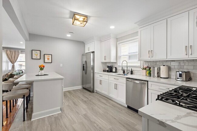 728 John F. Kennedy Blvd Unit 3