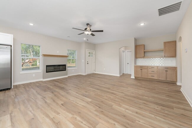 Photo - 2121 E Elk Rdg Ave