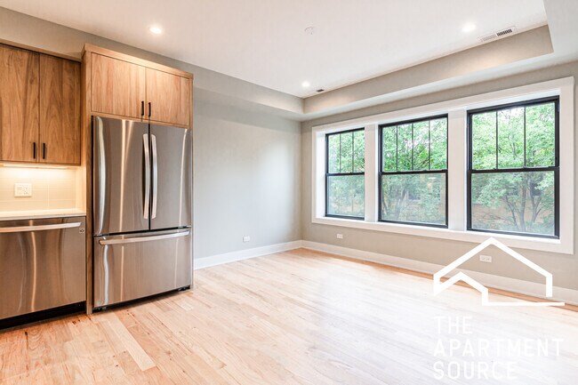 Photo - 2457 W Logan Blvd Unit 1