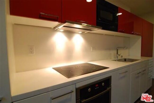 Photo - 901 Flower St Unidad 306
