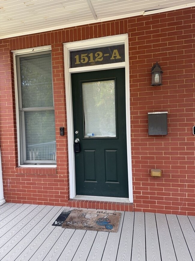 1512 Porter St