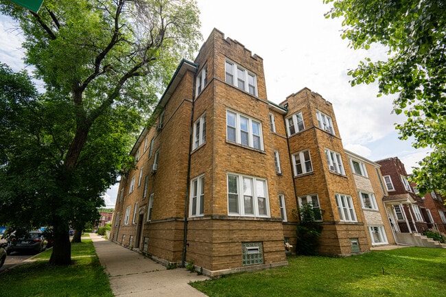 Building Photo - 4424 N Lavergne Ave Unit 1 Rental