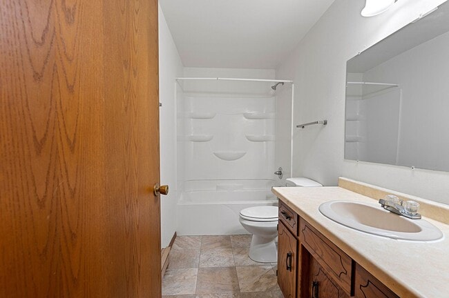 Photo - Washington Square Apartments