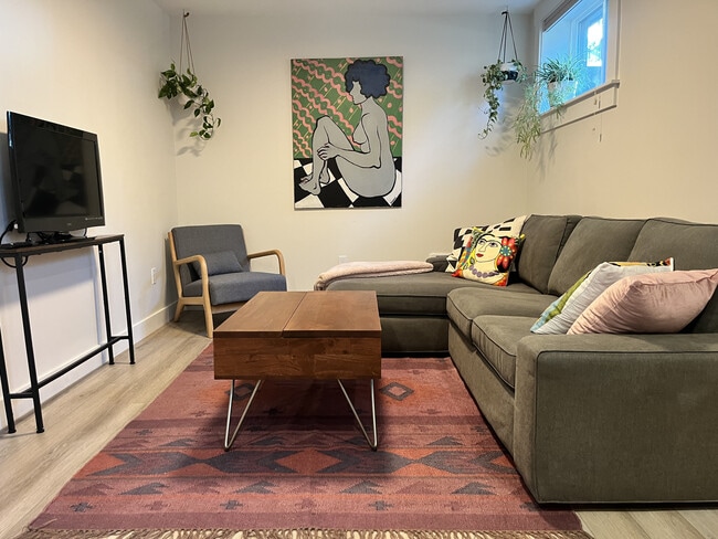 Photo - 6113 39th Ave S