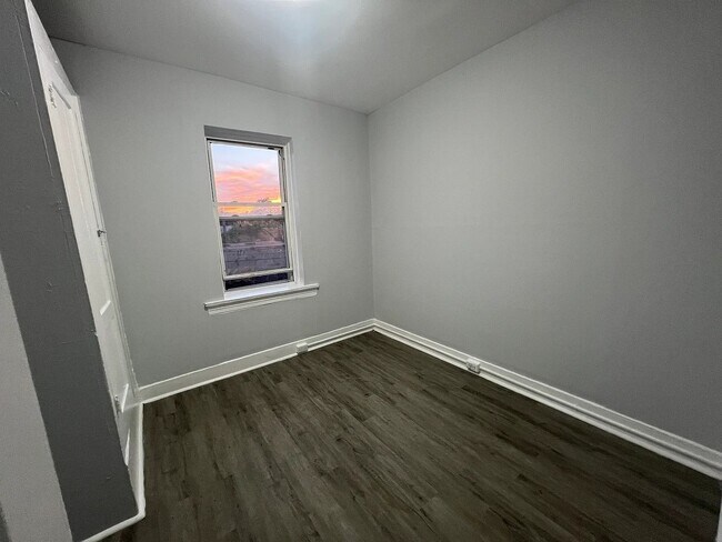 Photo - 104 Lawrence St Unit 6