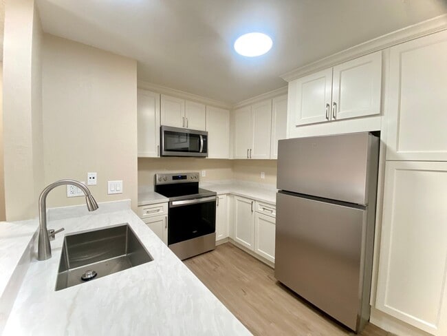 Photo - Beautifully Updated 2-Bedroom Condo! - Warm Springs!