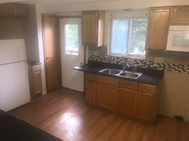 Photo - 738 Washington Ave