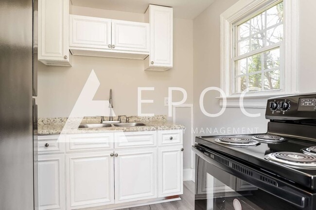 Photo - 909 Grant St