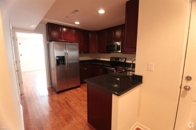 Building Photo - 4 br, 4 bath Triplex - 1915 N GRATZ ST Unit A Rental