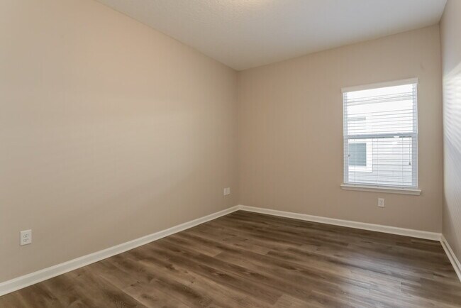 Photo - 16162 Blossom Lake Dr