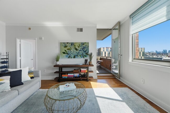 Building Photo - 800 Jackson St Unit 1006