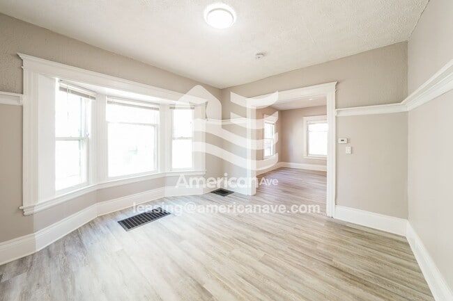 Photo - 275 Cedarwood Terrace