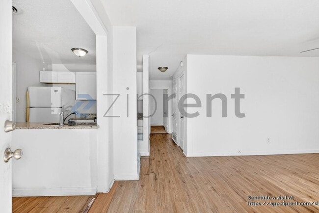 Photo - 5105 Willie St