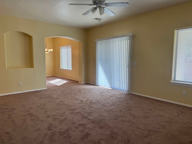 Photo - Bright 3-Bedroom Glendale Home