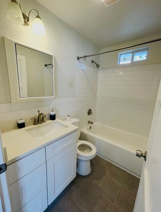 Photo - Cincinnati Ave Unit 2455 Cincinnati Ave