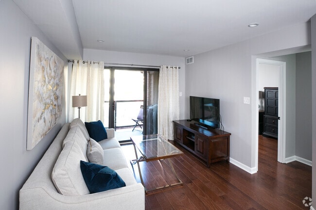 Building Photo - 1029 N Stuart St Unit 315 Rental