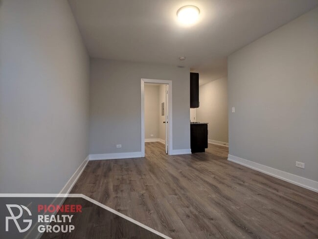 Photo - 701 W Brompton Ave Unit 709-39