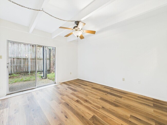 Photo - 1008 S College Rd Unit 1008 South College Road 113