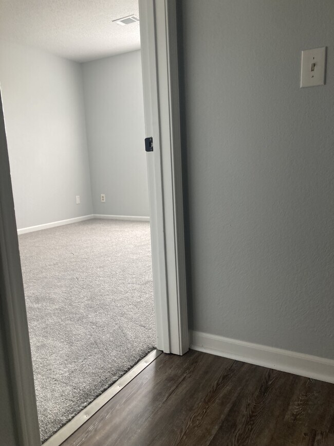 1883 Chickadee 1 Townhome Townhome Rental in Kearney MO