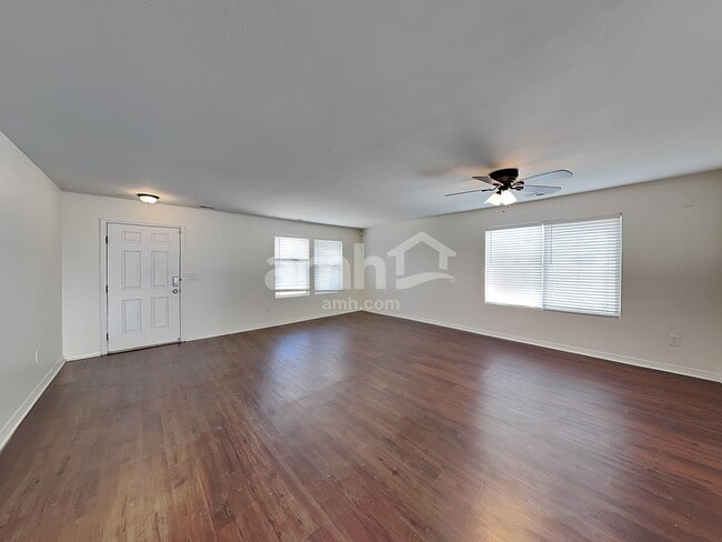 Photo - 793 E 2000 S