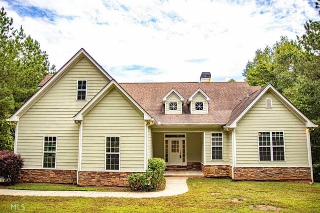 Photo - 168 Hamlin Rd