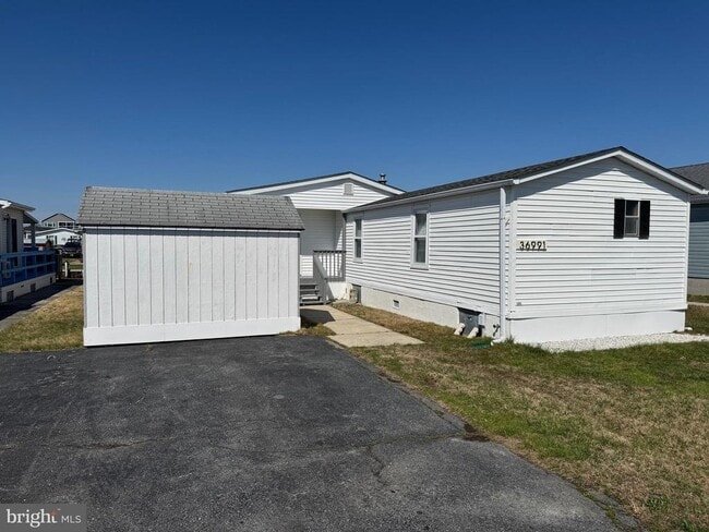 Photo - 36991 Laws Point Rd