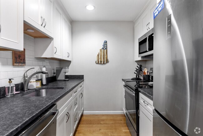 Building Photo - 350 W Fourth St Unit 200 Rental