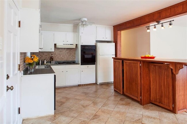 Photo - 1620 Flat Shoals Rd SE