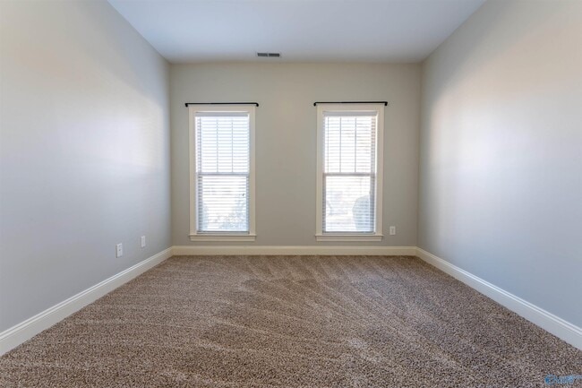 Photo - 525 W Mossyleaf Dr SW