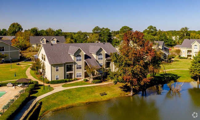 Building Photo - Spring Lake Rental