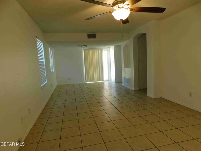 Photo - 14024 Tierra Halcon Dr