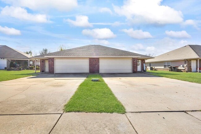 Photo - 1290 Dove Loop Townhome