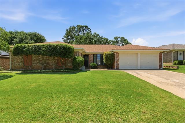 Photo - 720 Huntwich Dr