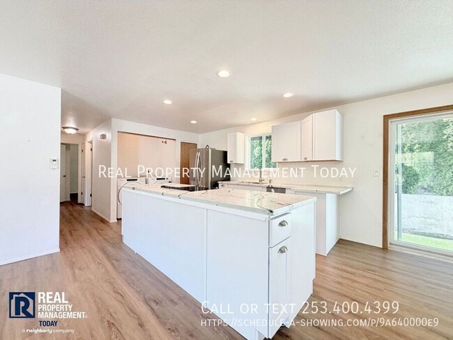 Photo - 9518 Wheeler Ave