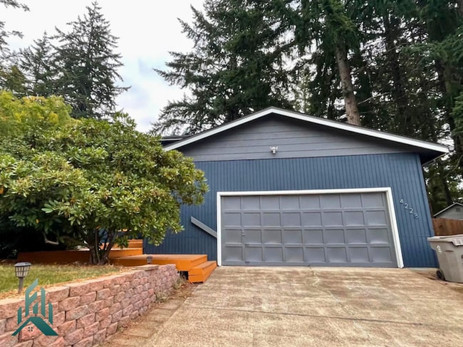 Photo - 3-bedroom, 2-bathroom house in Witham Hill