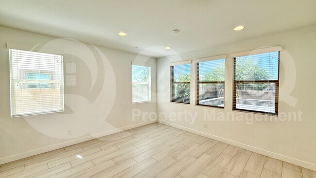 Photo - 26782 N 70th Ave