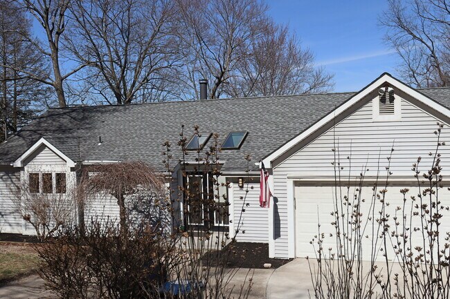 Photo - 200 W Ingomar Rd