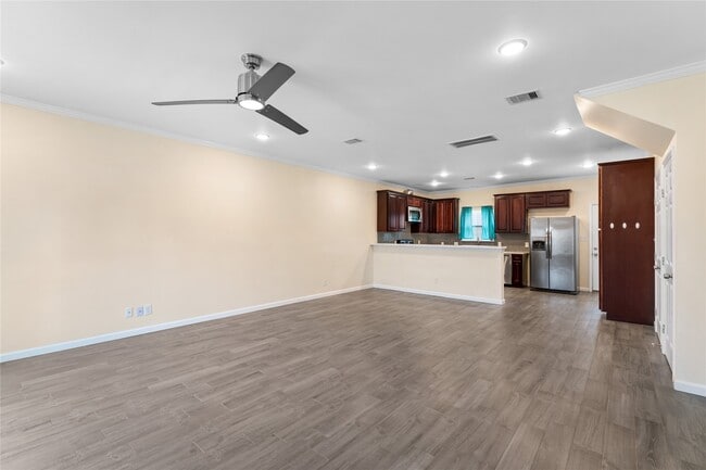 Photo - 16922 Glenheath St